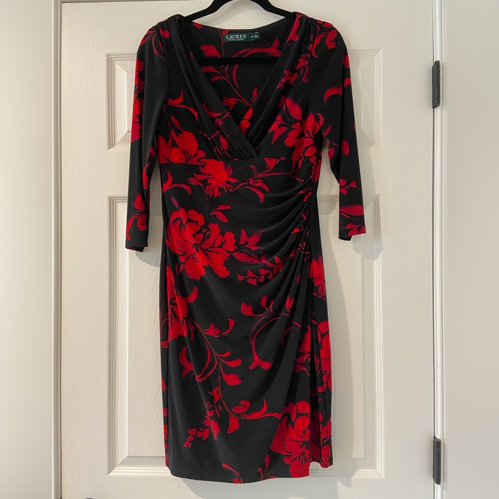 Ralph Lauren Stunning Black/Red 3/4 Sleeve Floral Dress Gathered at Side Sz 8P